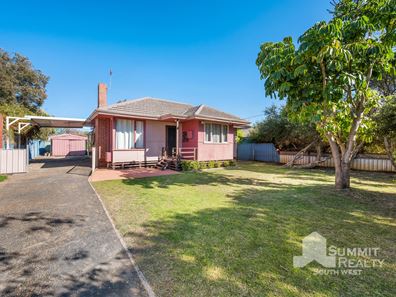 8 Nandup Street, Carey Park WA 6230