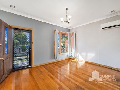 8 Nandup Street, Carey Park WA 6230
