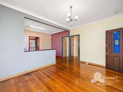 8 Nandup Street, Carey Park WA 6230