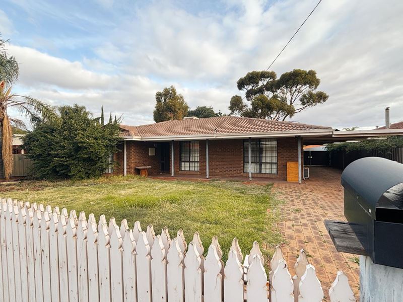 5 Littlewood Place, West Lamington WA 6430