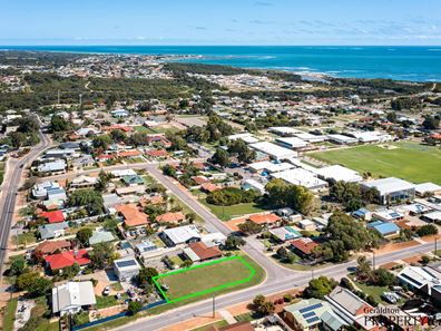 16 Scott Road, Dongara WA 6525