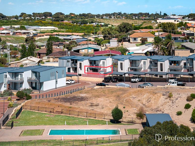 26/10 Caprice Road, Geraldton