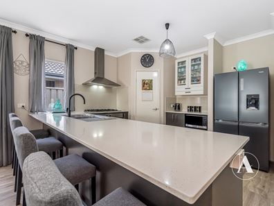 53 Stillwell Circuit, Hilbert WA 6112