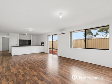 12 Ballawarra Avenue, Byford WA 6122