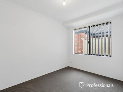 12 Ballawarra Avenue, Byford WA 6122