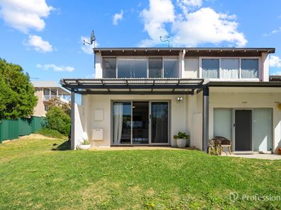 7/4-6 Gloucester Avenue, Shoalwater WA 6169