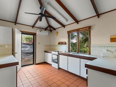 2/12 Glenister Loop, Cable Beach WA 6726