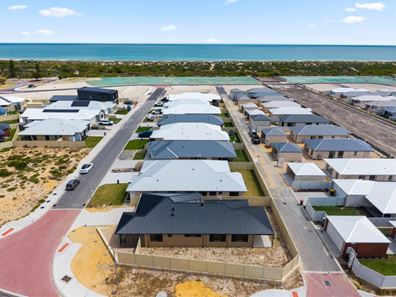 2 Aquatic Way, Singleton WA 6175
