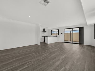 2 Aquatic Way, Singleton WA 6175