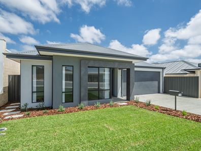 10 Strawberry Rise, Landsdale WA 6065