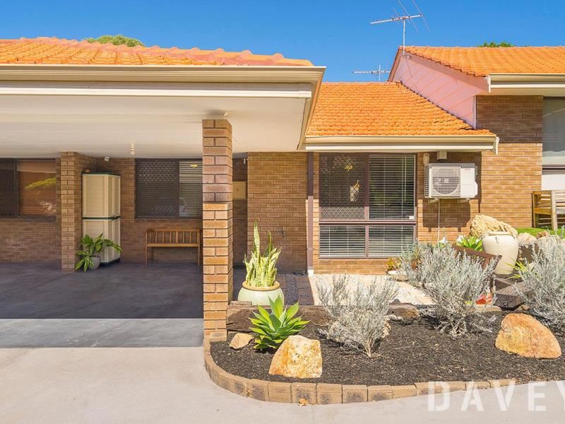 2/9 Dover Road, Scarborough WA 6019