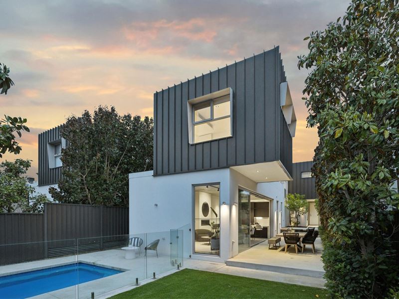 12 Nandina Avenue, Mount Claremont WA 6010