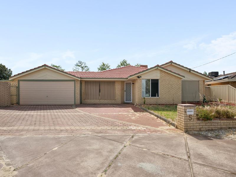5 Kelly Place, Beckenham WA 6107