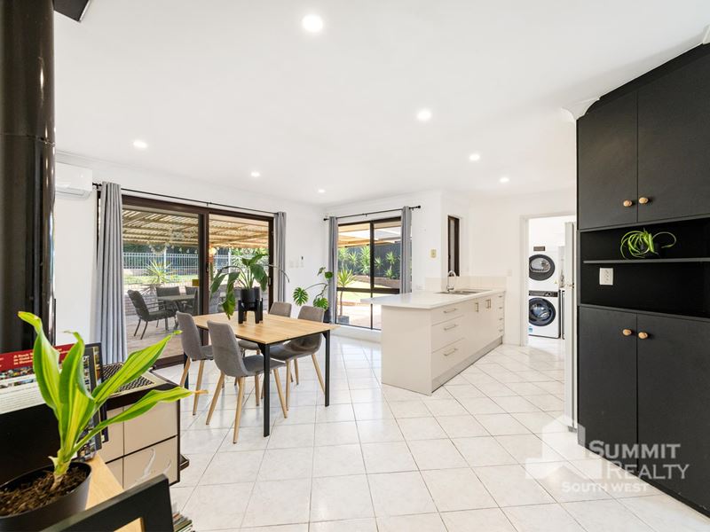 25 Ashrose Drive, Withers