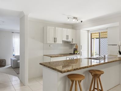 4 Symms Court, High Wycombe WA 6057