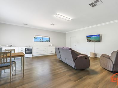 567 Orton Road, Oakford WA 6121