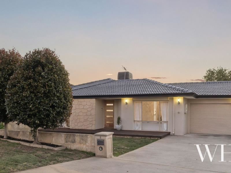 5 Stampel Gardens, Kardinya WA 6163