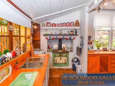 12 Loftie Street, Bridgetown WA 6255
