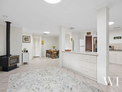 22 Briggs Court, Beaconsfield WA 6162