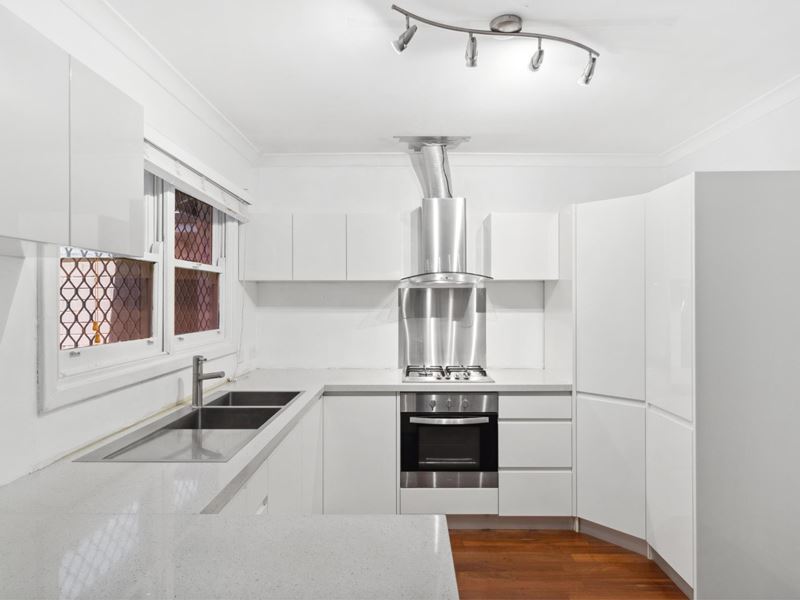 1A Calvert Way, Girrawheen WA 6064