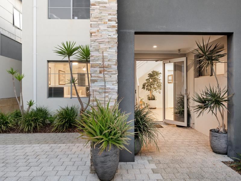 3/17 Emerald Way, Carine WA 6020