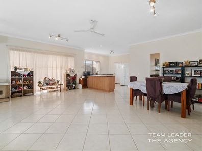 10 Glenallen Way, Ellenbrook WA 6069