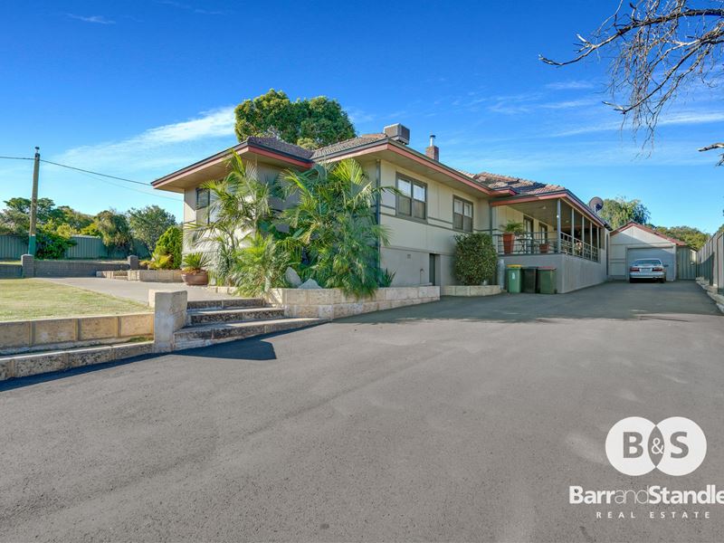 52 Deakin Street, Collie WA 6225