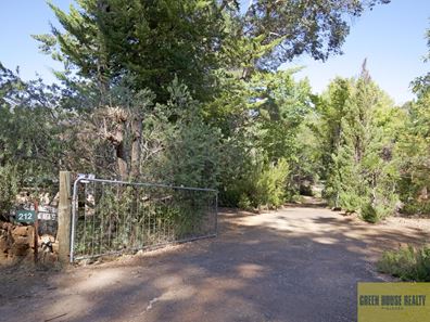 212 Holyoake Road, Dwellingup WA 6213