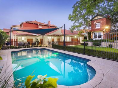 7 Kingsway, Nedlands WA 6009