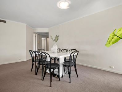 15/22 The Avenue, Crawley WA 6009