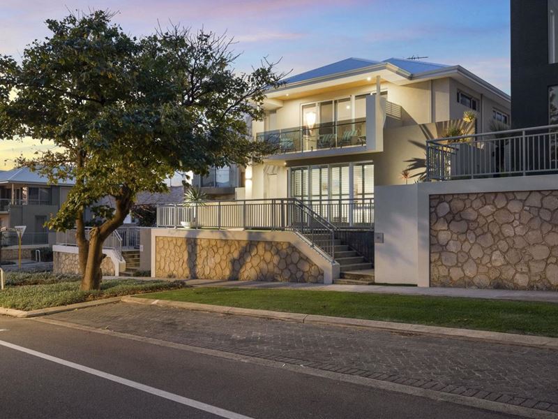 40 Pantheon Avenue, North Coogee WA 6163