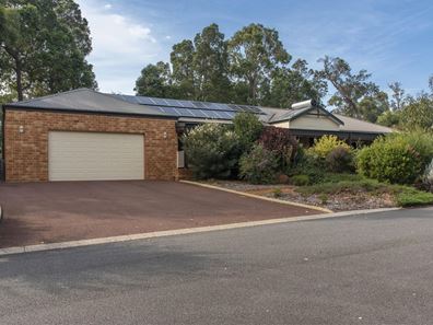 2 Salicina Gardens, Roleystone WA 6111