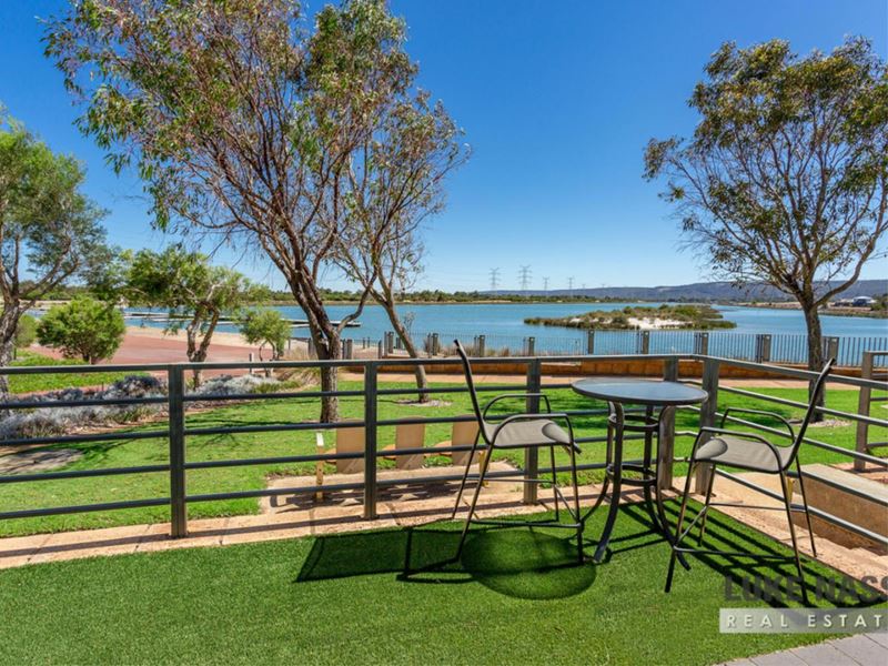 45 Melton Hill Lane, Champion Lakes