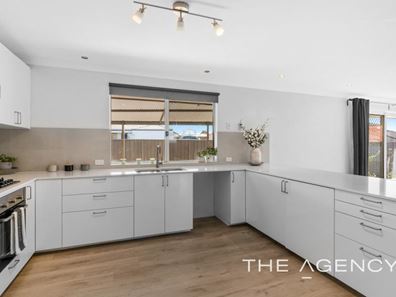 18 Broadmoor Green, Currambine WA 6028