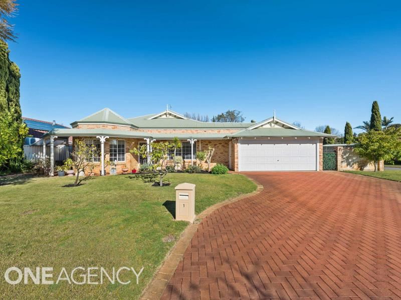 1 Tiarella Place, Canning Vale WA 6155