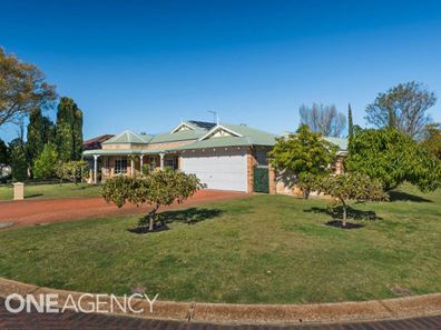 1 Tiarella Place, Canning Vale WA 6155