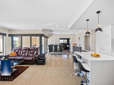 9 Torino Crescent, Piara Waters WA 6112