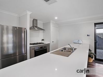 65 Grapestone Road, Piara Waters WA 6112
