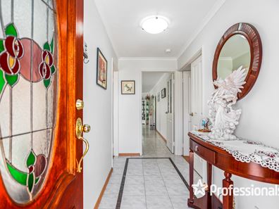 4 Rosette Place, Piara Waters WA 6112