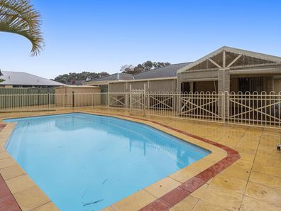 5 Bolton Avenue, Secret Harbour WA 6173