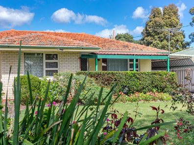 37 Grasmere Way, Kelmscott WA 6111