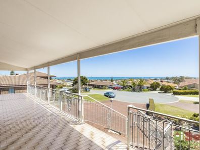 8 Foam  Place, Ocean Reef WA 6027