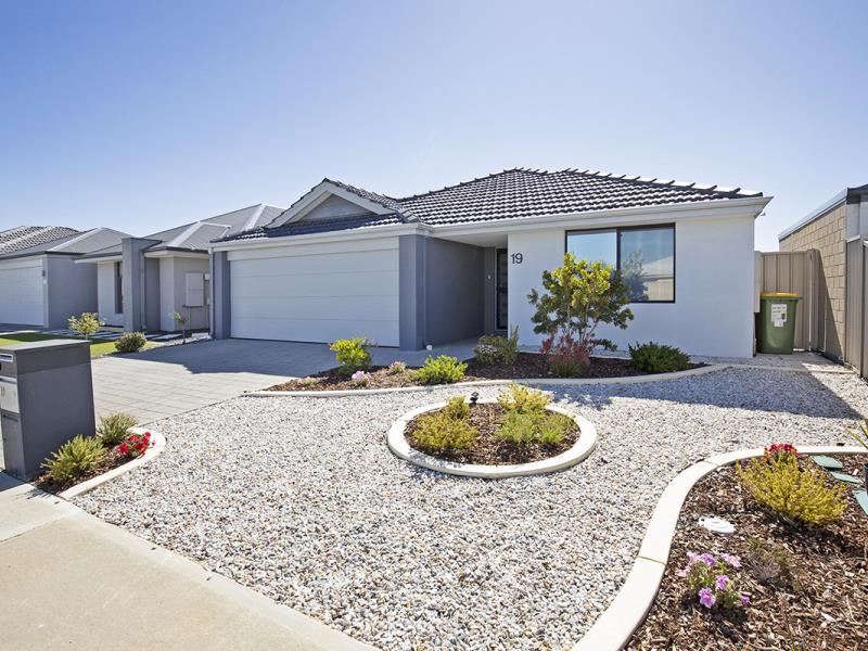 19 Kendale Way, Meadow Springs