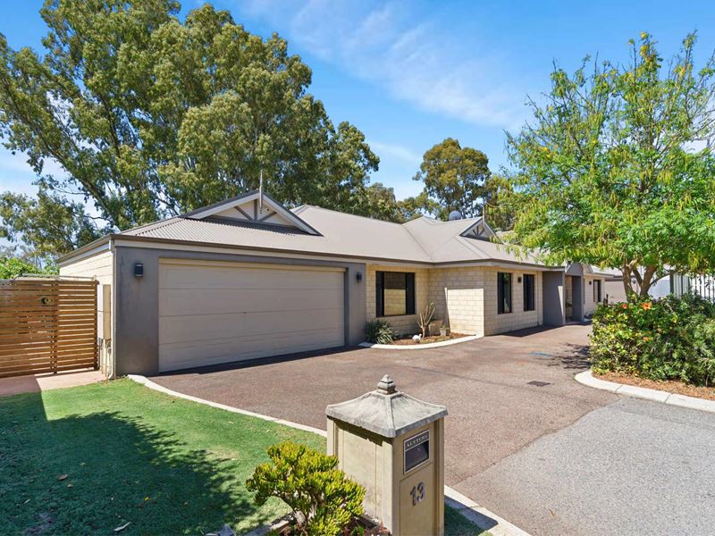 13 Drummond Gardens, Helena Valley