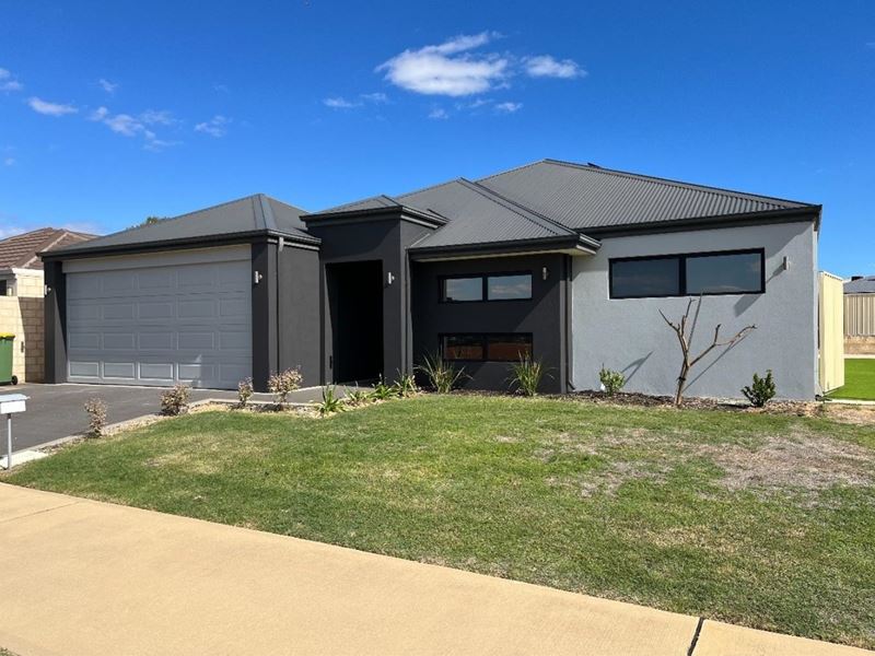 22 Ashwood Parkway, Lakelands
