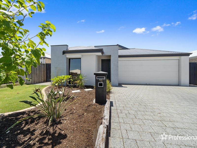 11 Hinxman Drive, Ellenbrook
