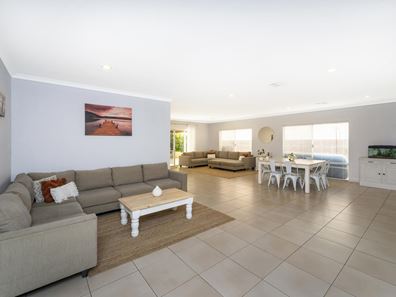 4 Ascent Fairway, Baldivis WA 6171