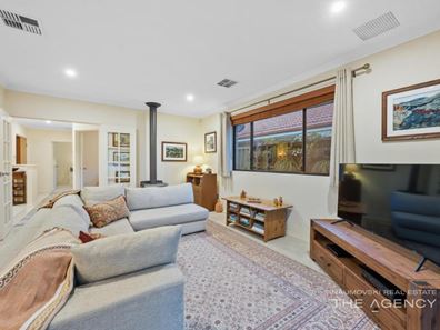 25D Lowther Terrace, Nollamara WA 6061