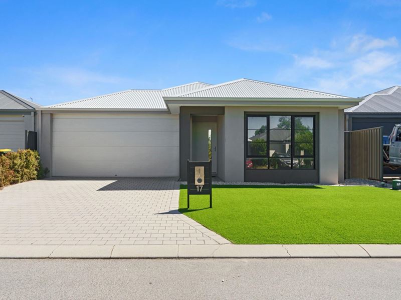 17 Stithians Avenue, Aveley
