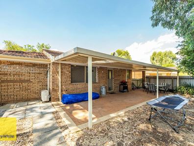 4 / 84 Agincourt Drive, Forrestfield WA 6058